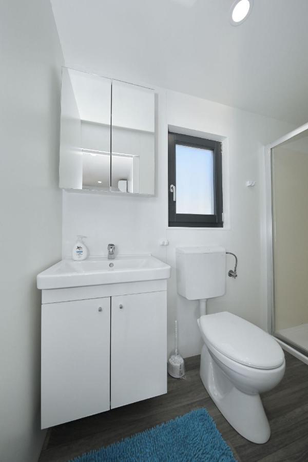 Mobile Home Safir บีโอกราดนาโมรู ภายนอก รูปภาพ